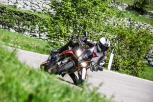 ET Aprilia Tuono 03