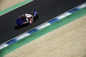 Yamaha YZF R1 MotoPlus YZF R1M 09