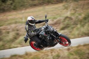 ET Yamaha MT 09 005