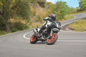 ktm 890 smt 1