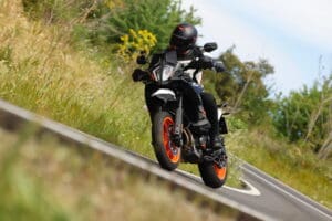 ktm 890 smt 2