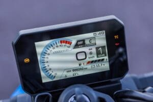 suzuki gsx 8s 2023 dashboard