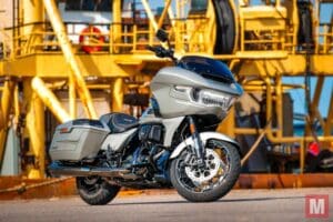 harley davidson cvo road glide 2023 statisch 4