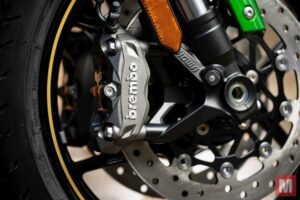 Kawasaki ninja 1100sx se 2025 brembo showa